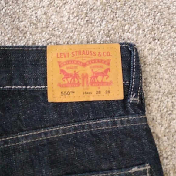 Boys Levi's Jeans - Picture 6 of 8